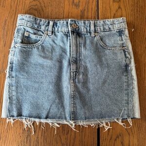Mango Olivia Two Tone Raw Hem‎ Blue Denim Mini Skirt USA S low rise Hipster Jean